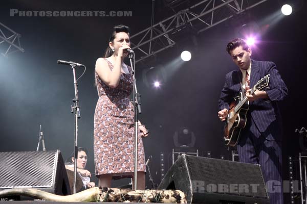 KITTY, DAISY AND LEWIS - 2009-08-29 - SAINT CLOUD - Domaine National - Scene de la Cascade - 